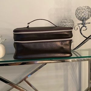 Lancôme make up train case GUC